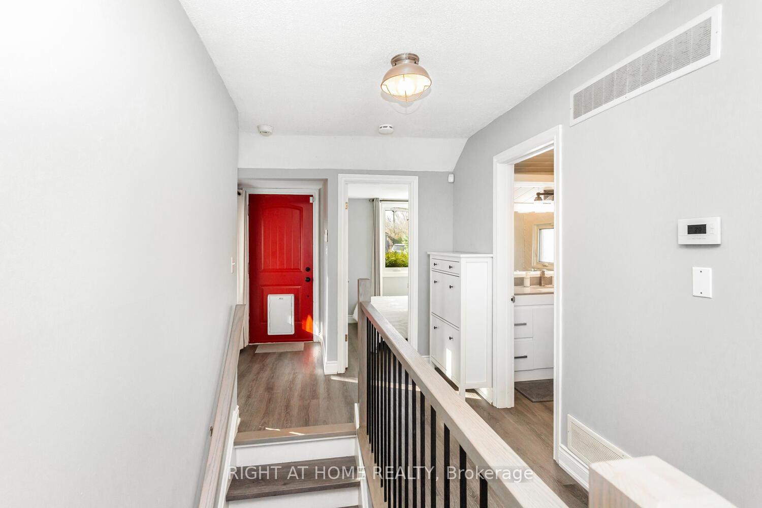 Photo 29 of 18 1/2 Lakeshore Drive, Hamilton, Stoney Creek — HOMEH