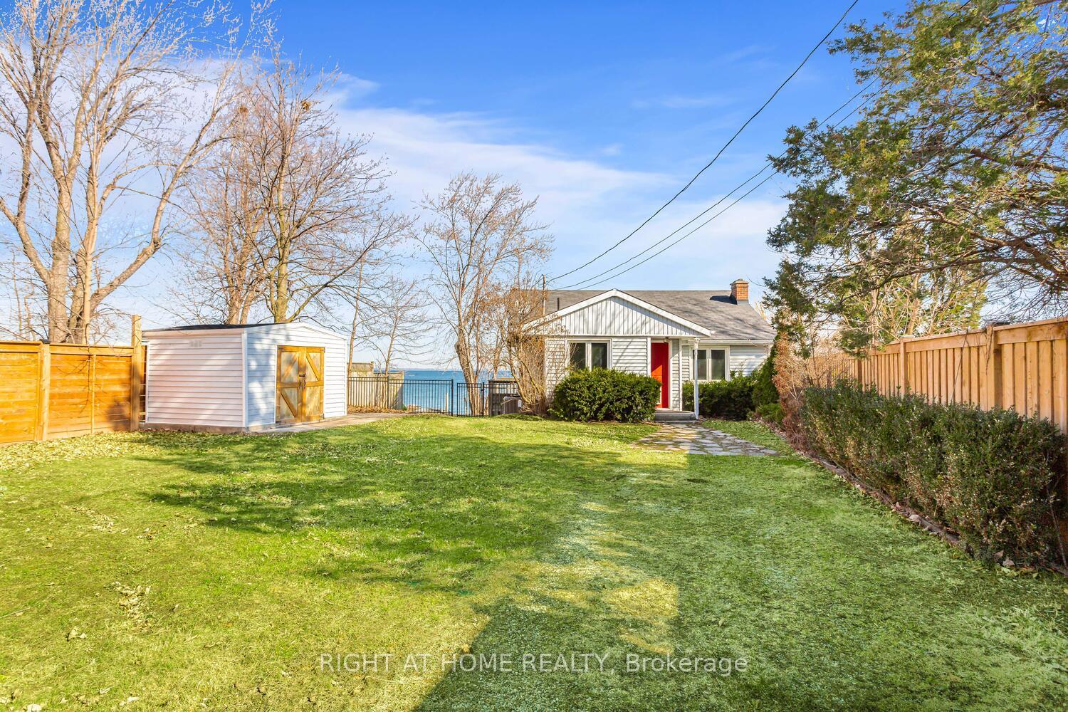 Photo 36 of 18 1/2 Lakeshore Drive, Hamilton, Stoney Creek — HOMEH