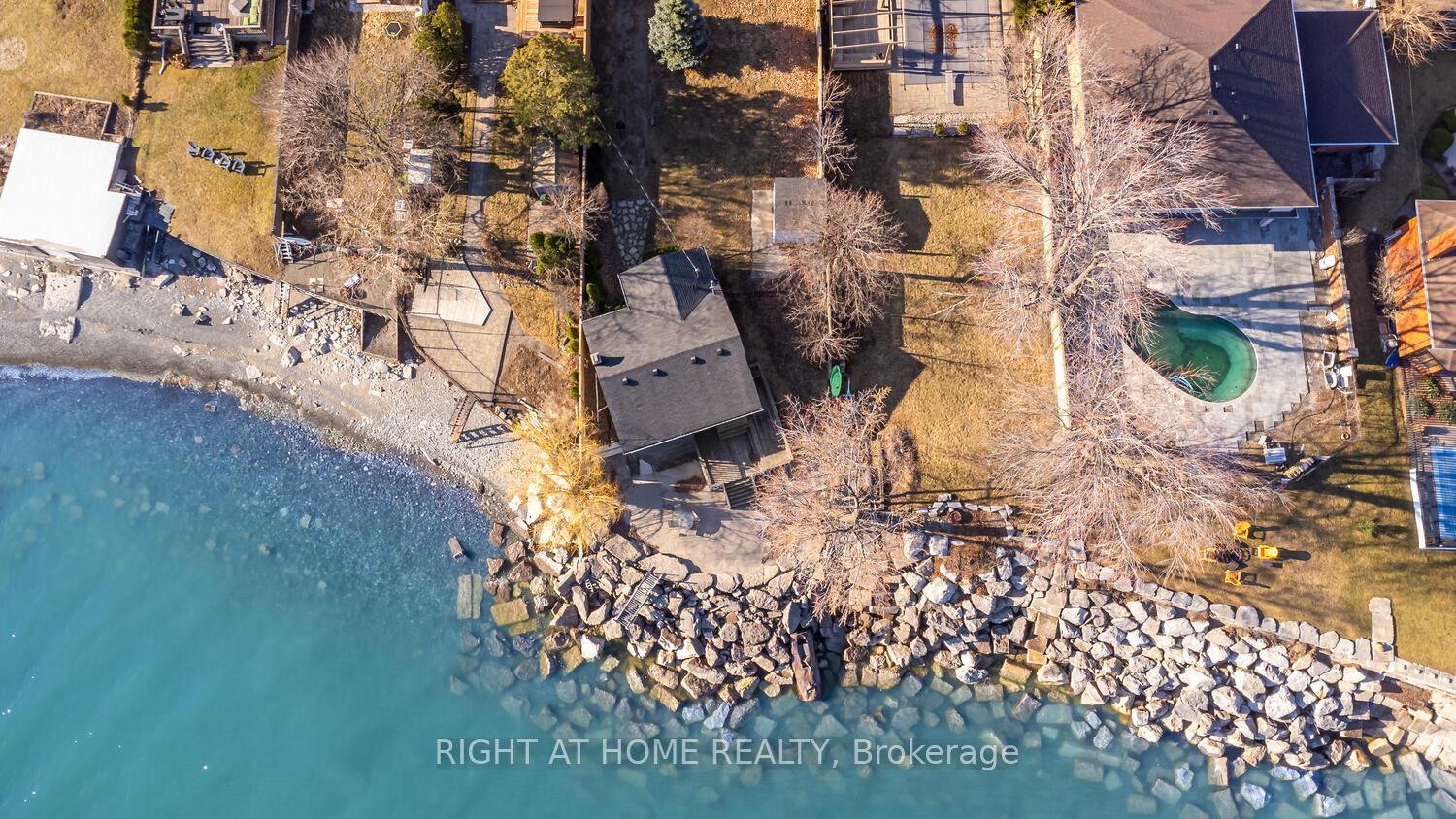 Photo 47 of 18 1/2 Lakeshore Drive, Hamilton, Stoney Creek — HOMEH