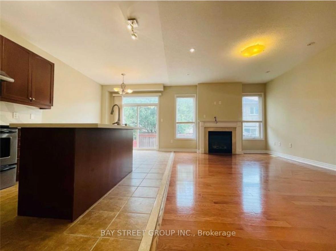Photo 12 of 78 Pillar Rock Crescent, Markham, Victoria Manor-Jennings Gate — HOMEH