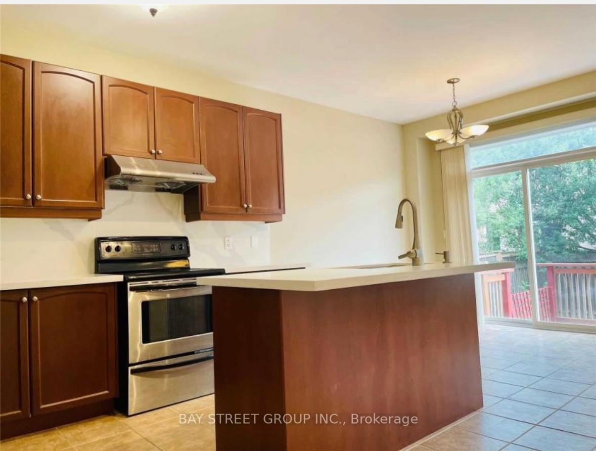 Photo 5 of 78 Pillar Rock Crescent, Markham, Victoria Manor-Jennings Gate — HOMEH
