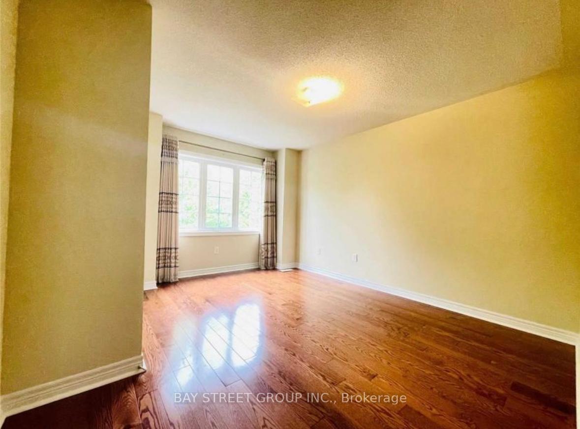 Photo 13 of 78 Pillar Rock Crescent, Markham, Victoria Manor-Jennings Gate — HOMEH