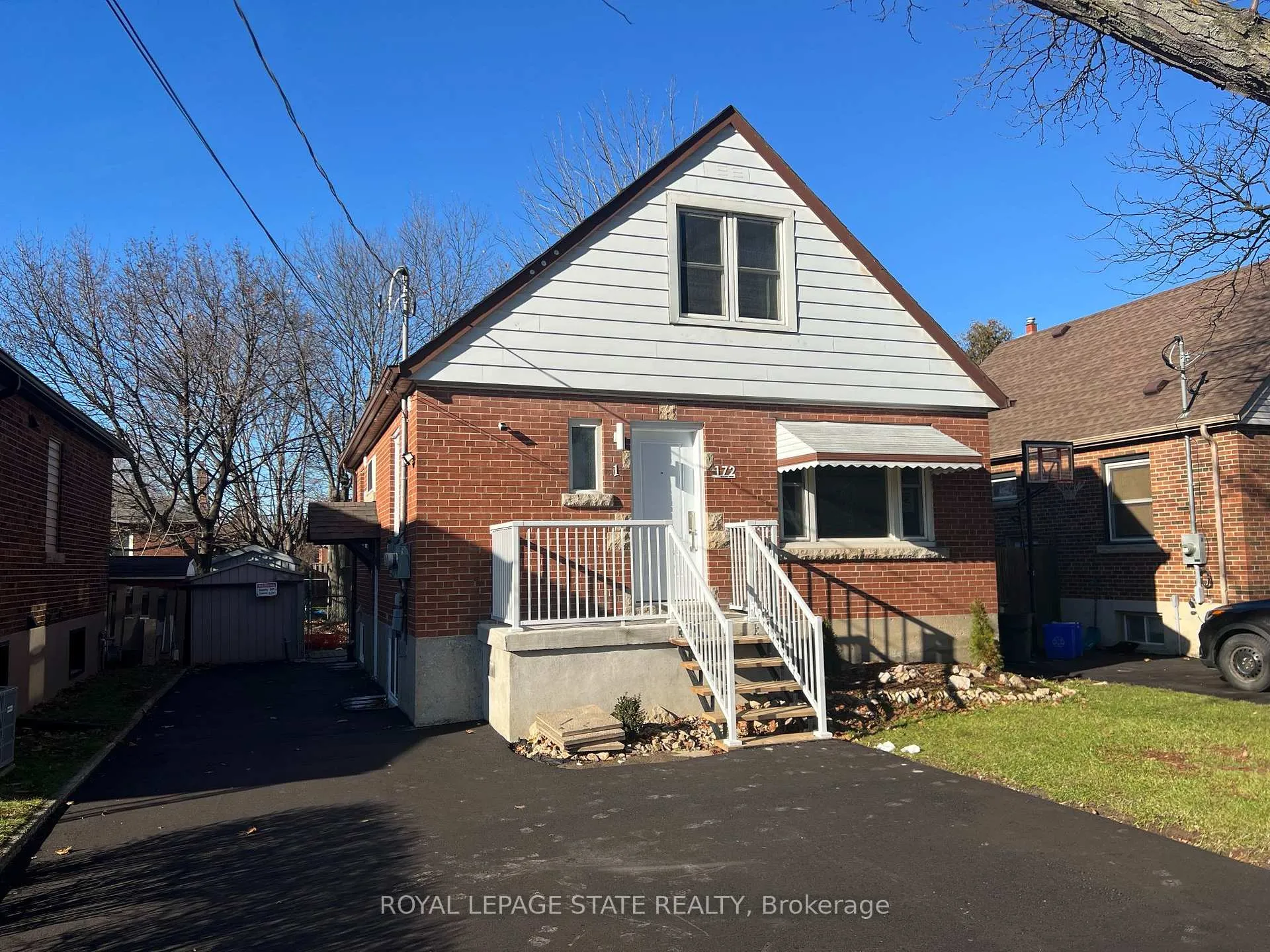 Front of Unit Unit 1, 172 East 34th Street