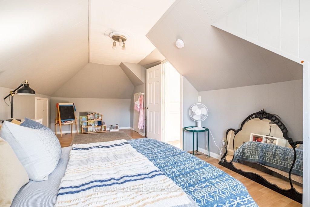 Photo 22 of 44 Cline Avenue N, Hamilton, Westdale — HOMEH