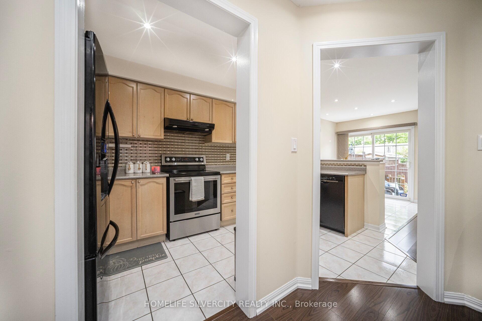 Photo 12 of 119 Herdwick Street, Brampton, Gore Industrial North — HOMEH
