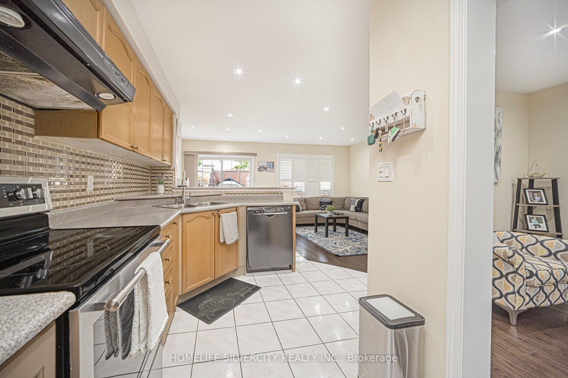 Photo 35 of 119 Herdwick Street, Brampton, Gore Industrial North — HOMEH