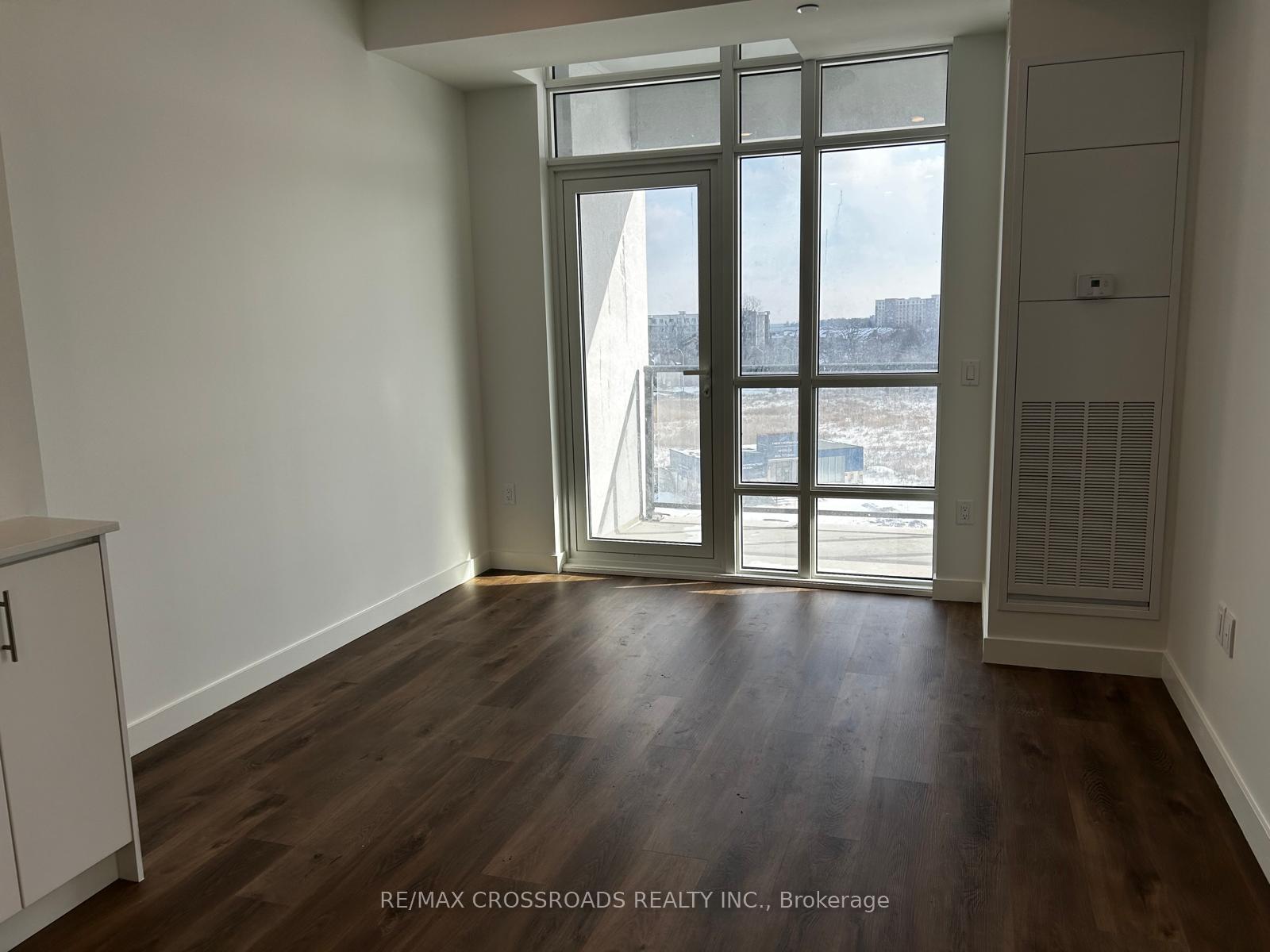 Photo 7 of Unit 614, 461 Green Road, Hamilton, Lakeshore — HOMEH