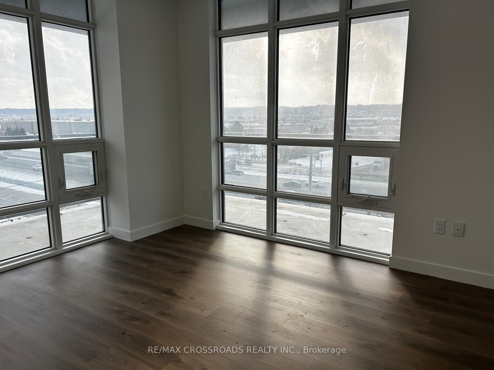 Photo 9 of Unit 614, 461 Green Road, Hamilton, Lakeshore — HOMEH