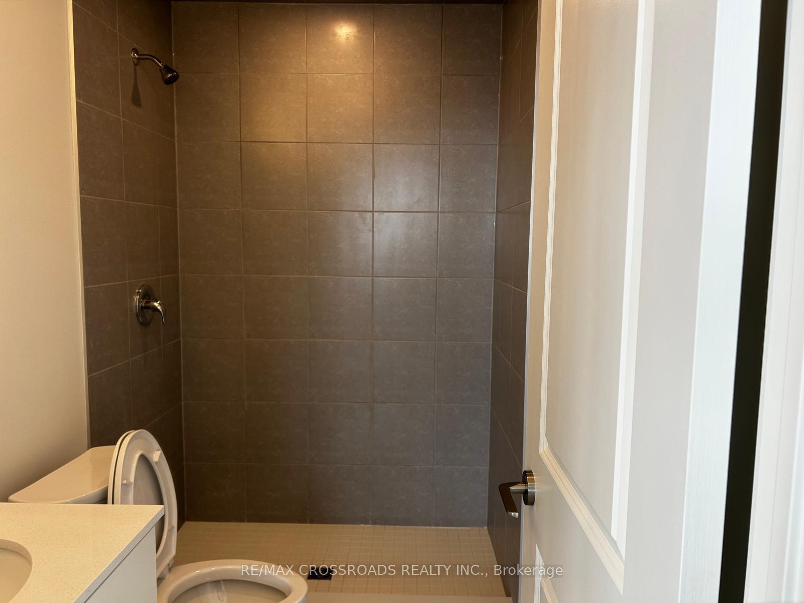 Photo 8 of Unit 614, 461 Green Road, Hamilton, Lakeshore — HOMEH