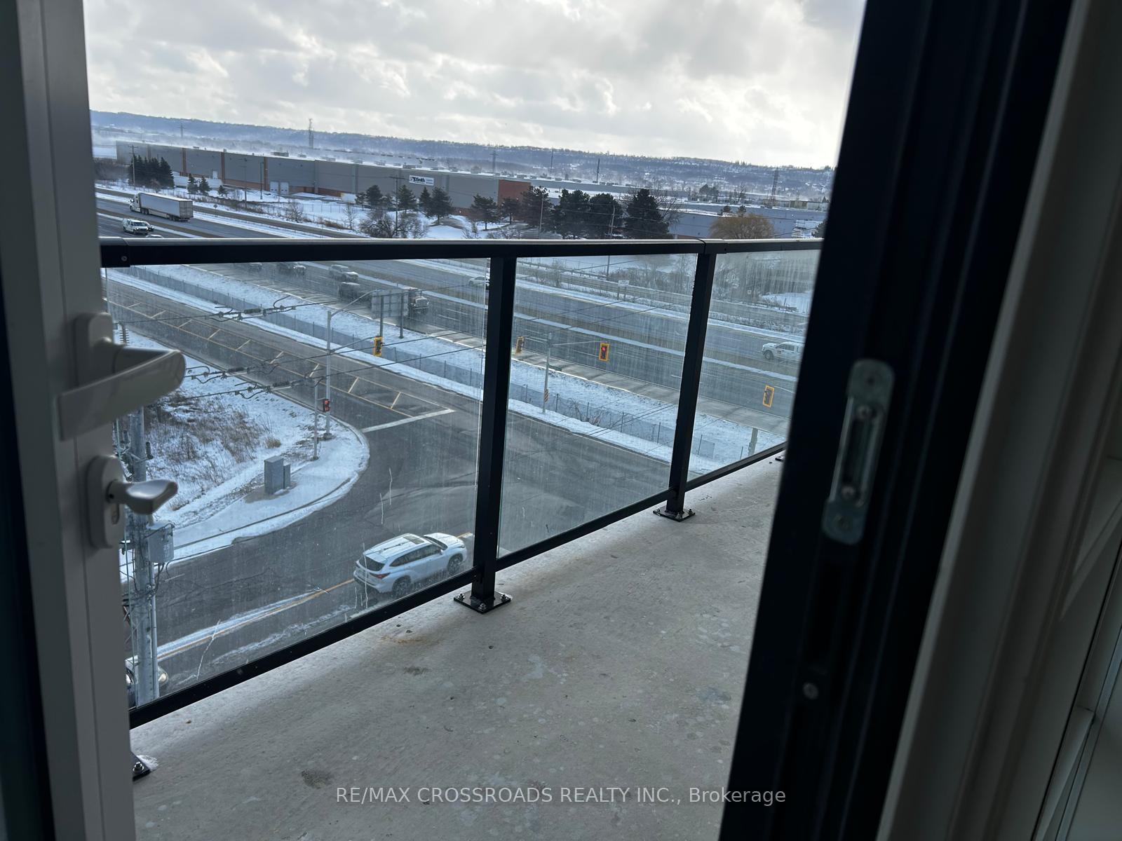Photo 10 of Unit 614, 461 Green Road, Hamilton, Lakeshore — HOMEH
