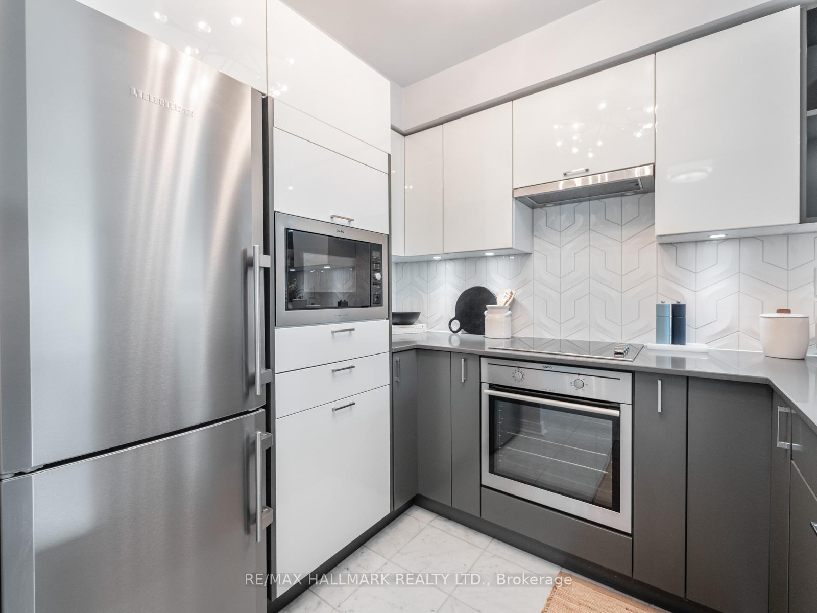 Photo 11 of Unit 809, 942 Yonge Street, Toronto, The Annex — HOMEH