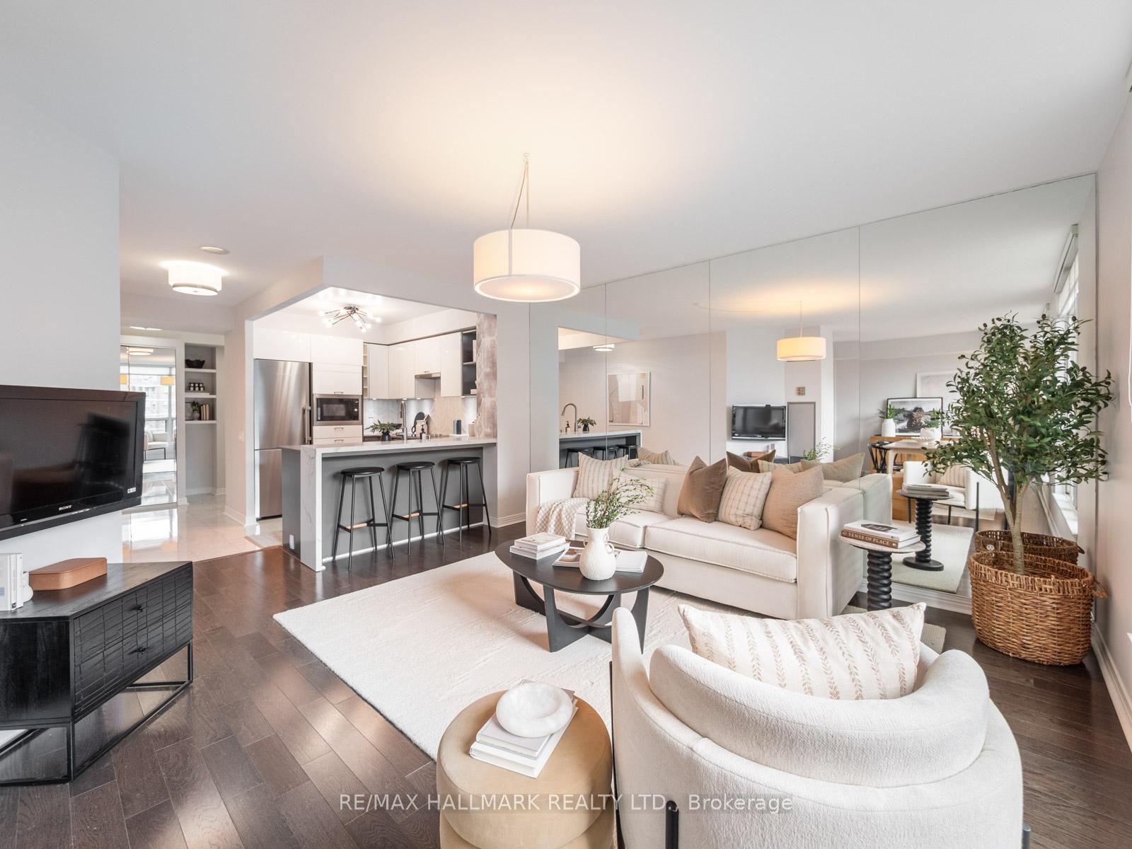 Photo 25 of Unit 809, 942 Yonge Street, Toronto, The Annex — HOMEH