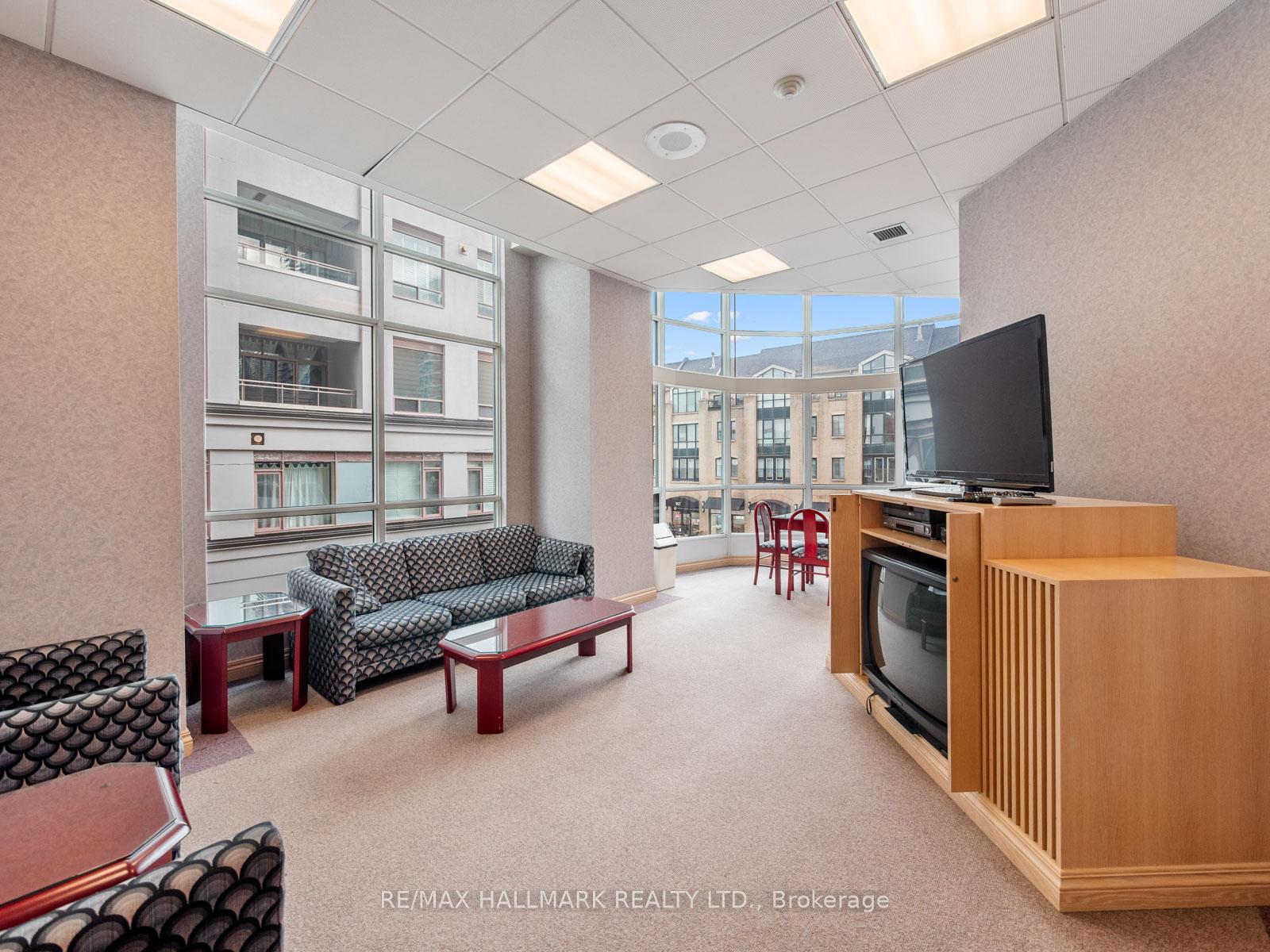 Photo 26 of Unit 809, 942 Yonge Street, Toronto, The Annex — HOMEH