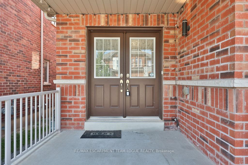 Photo 3 of 503 Downes Jackson Heights, Milton, Harrison — HOMEH