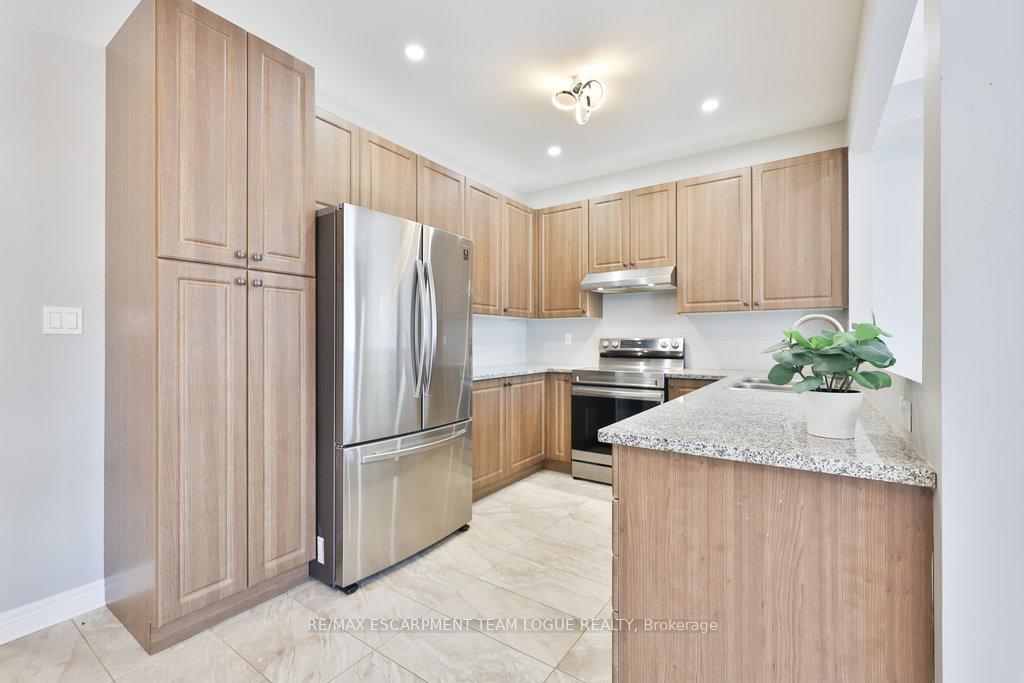 Photo 18 of 503 Downes Jackson Heights, Milton, Harrison — HOMEH