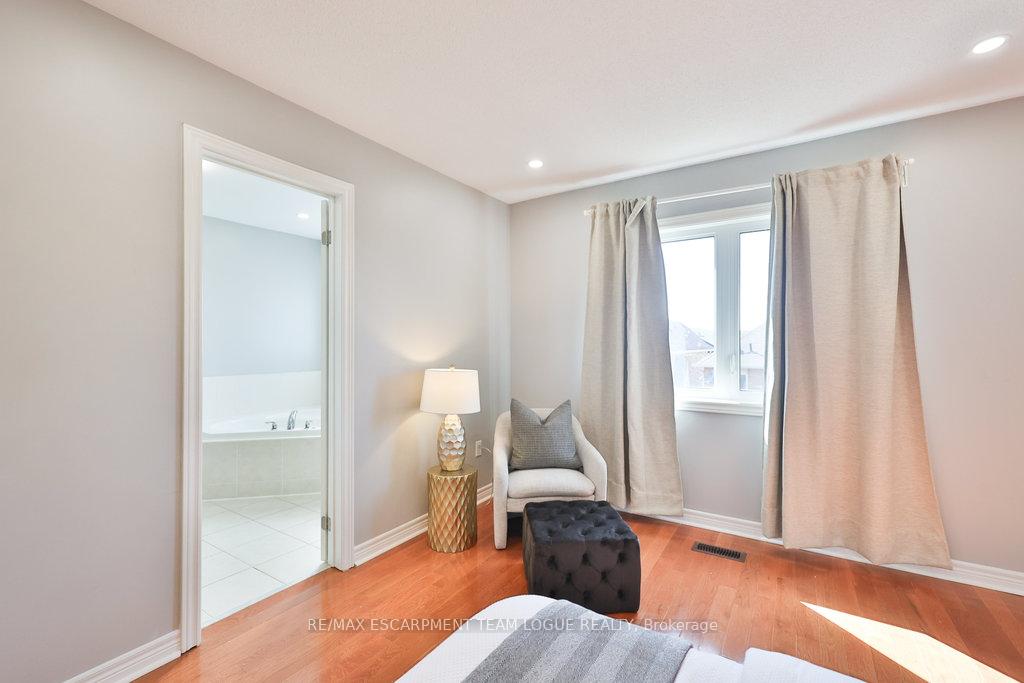 Photo 8 of 503 Downes Jackson Heights, Milton, Harrison — HOMEH