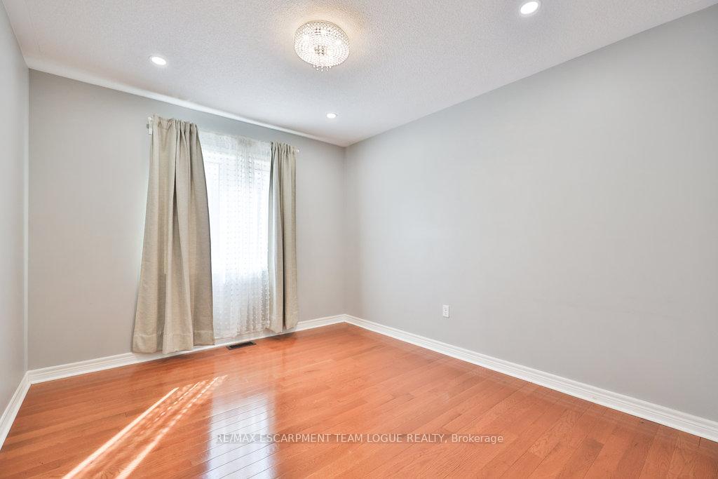 Photo 9 of 503 Downes Jackson Heights, Milton, Harrison — HOMEH