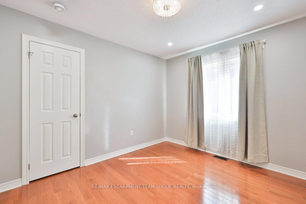 Photo 11 of 503 Downes Jackson Heights, Milton, Harrison — HOMEH