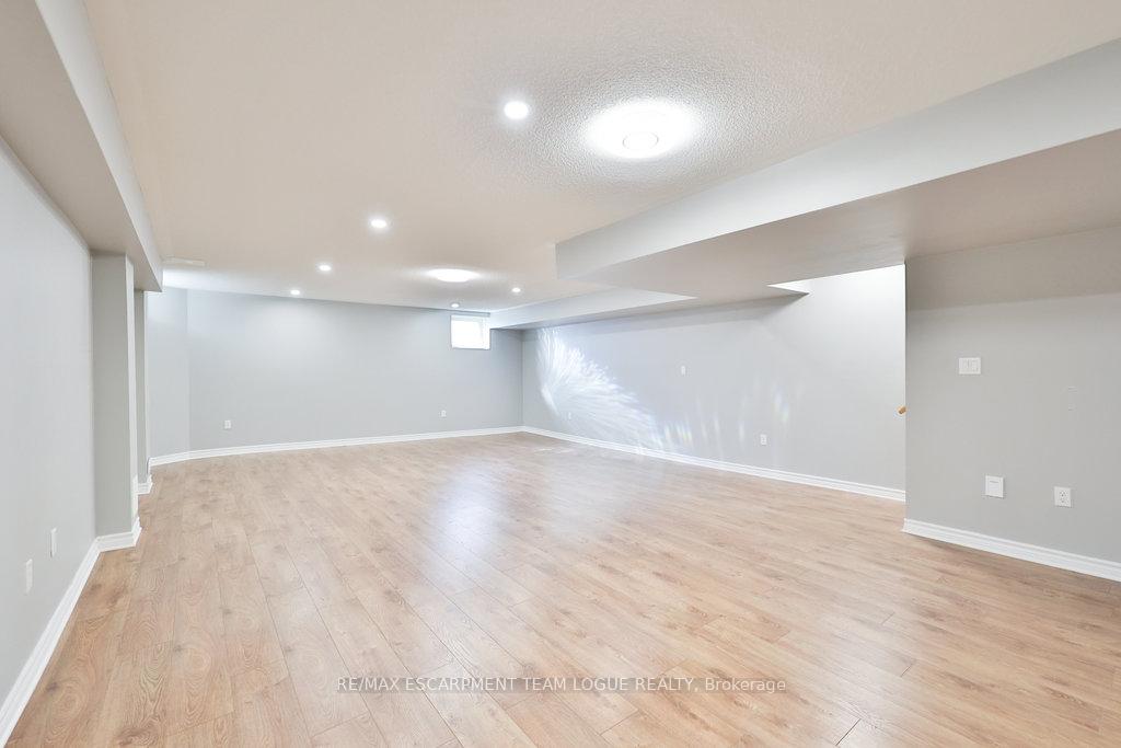 Photo 15 of 503 Downes Jackson Heights, Milton, Harrison — HOMEH