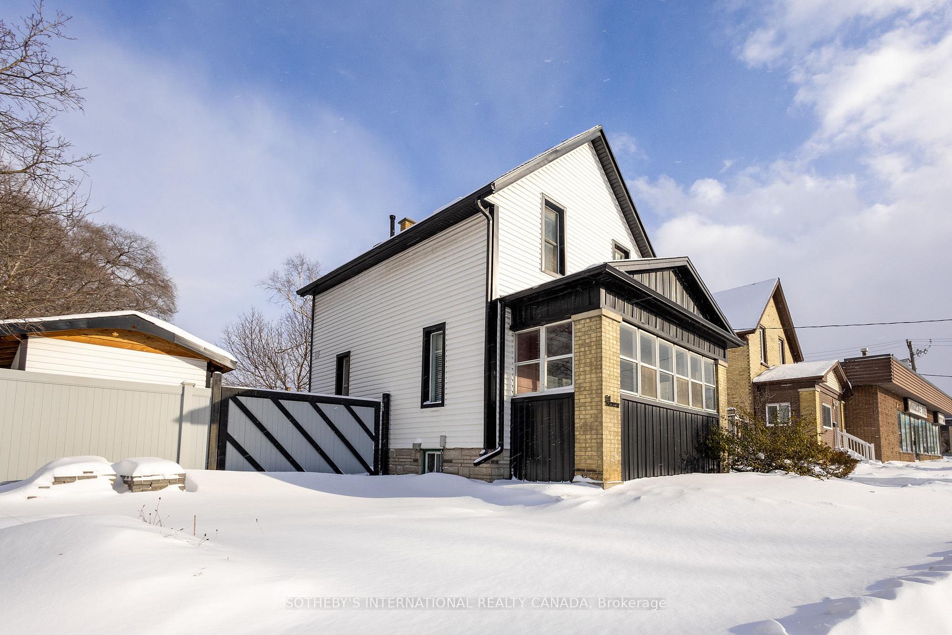 Photo 2 of 64 Lancaster Estates, Kitchener — HOMEH