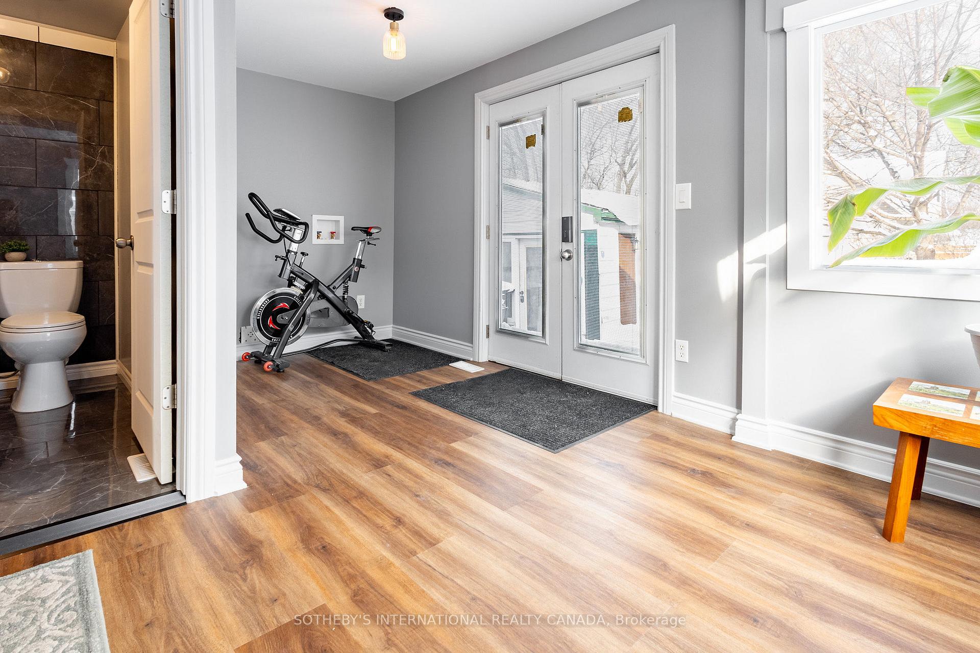Photo 12 of 64 Lancaster Estates, Kitchener — HOMEH