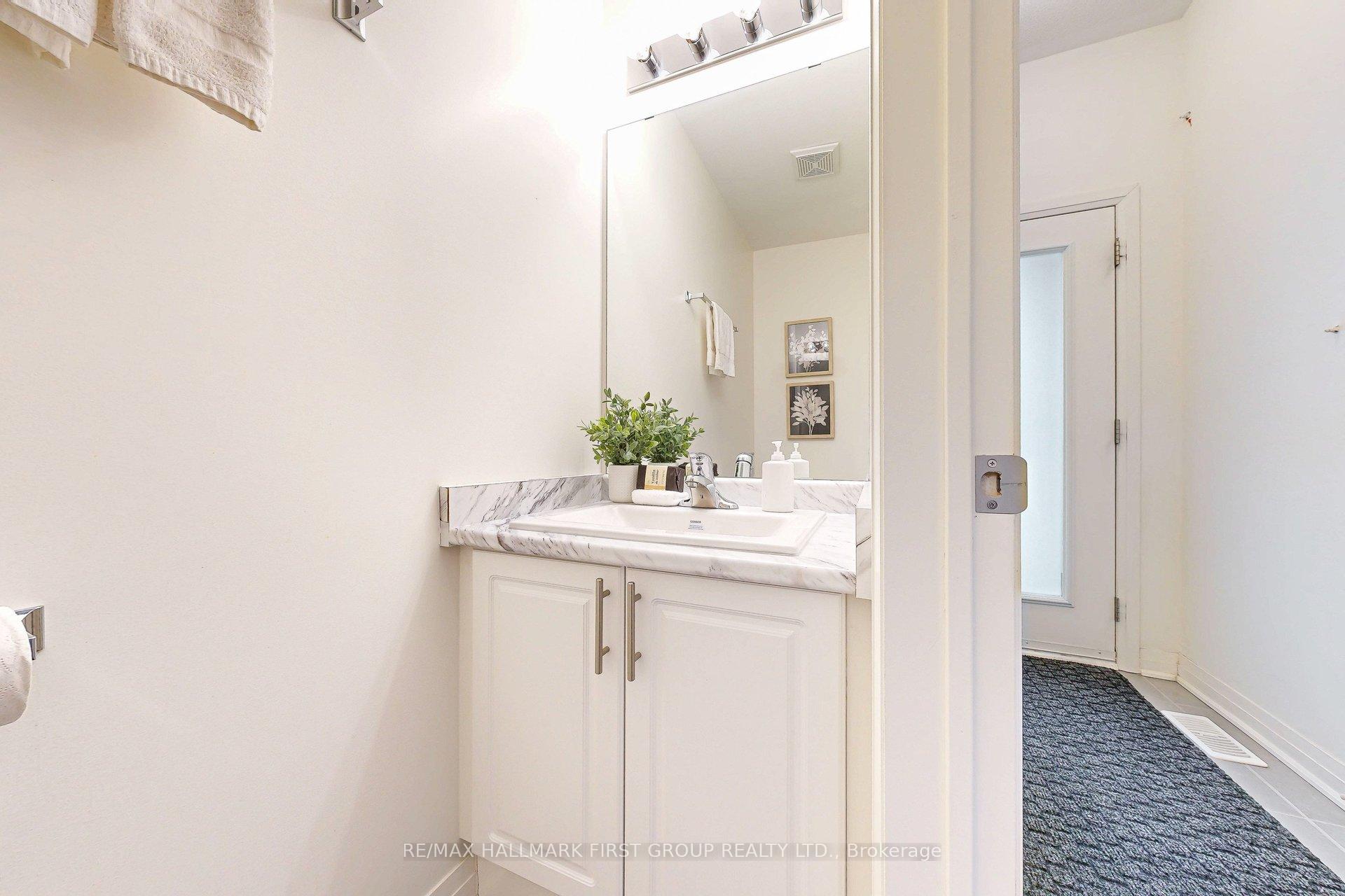 Photo 30 of Unit 42, 106 Caspian Square, Clarington, Bowmanville — HOMEH