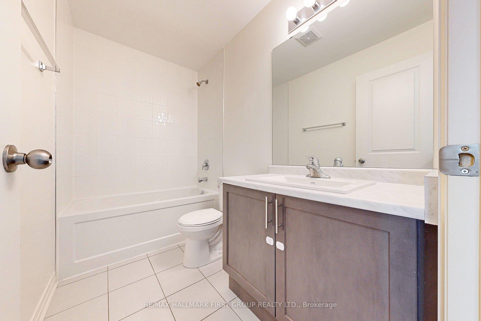 Photo 18 of Unit 42, 106 Caspian Square, Clarington, Bowmanville — HOMEH