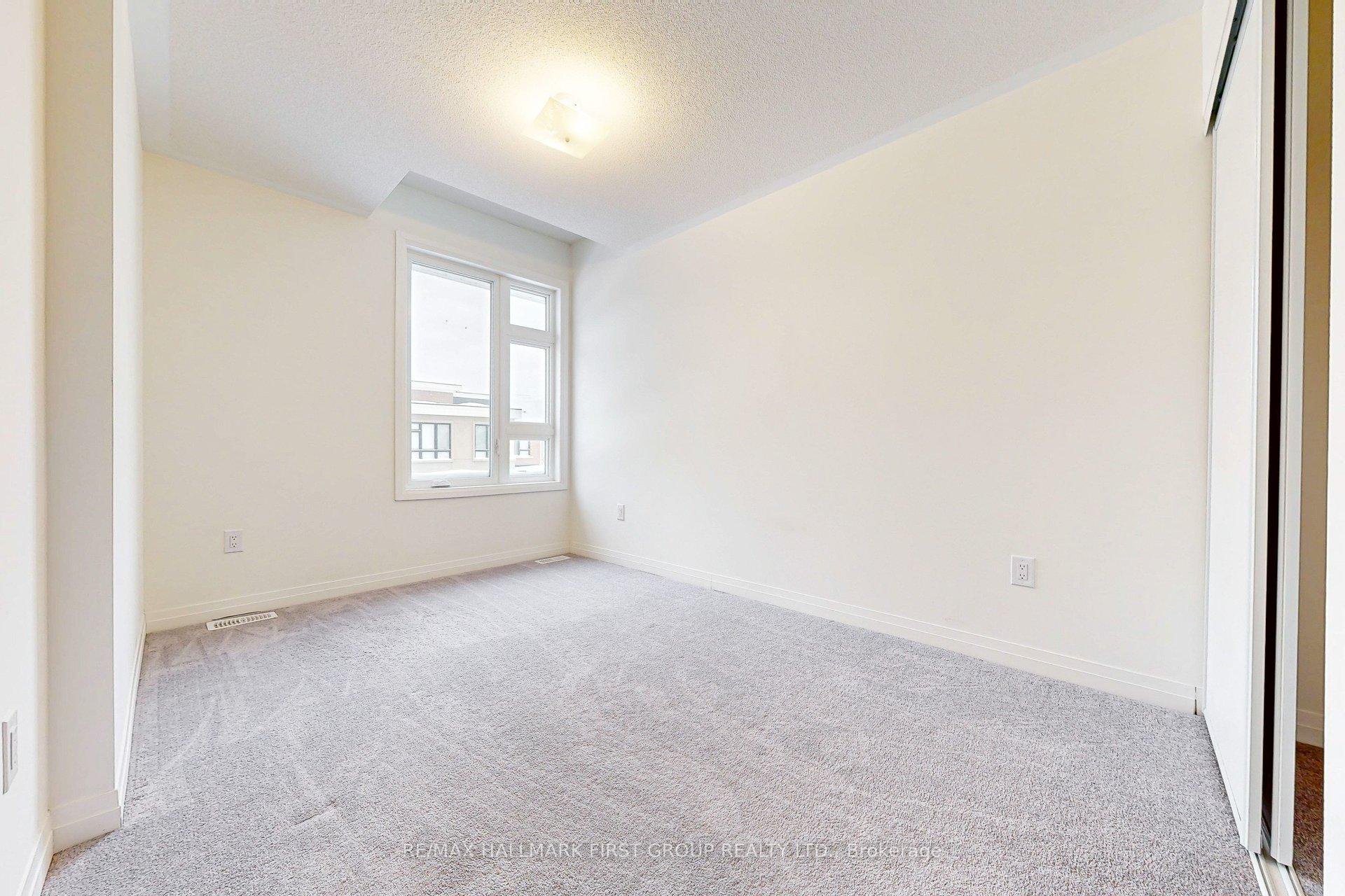 Photo 10 of Unit 42, 106 Caspian Square, Clarington, Bowmanville — HOMEH