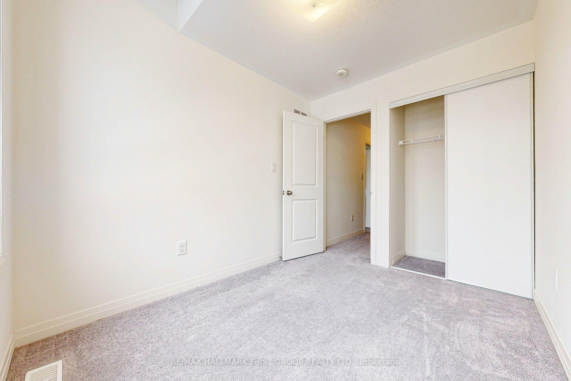 Photo 11 of Unit 42, 106 Caspian Square, Clarington, Bowmanville — HOMEH