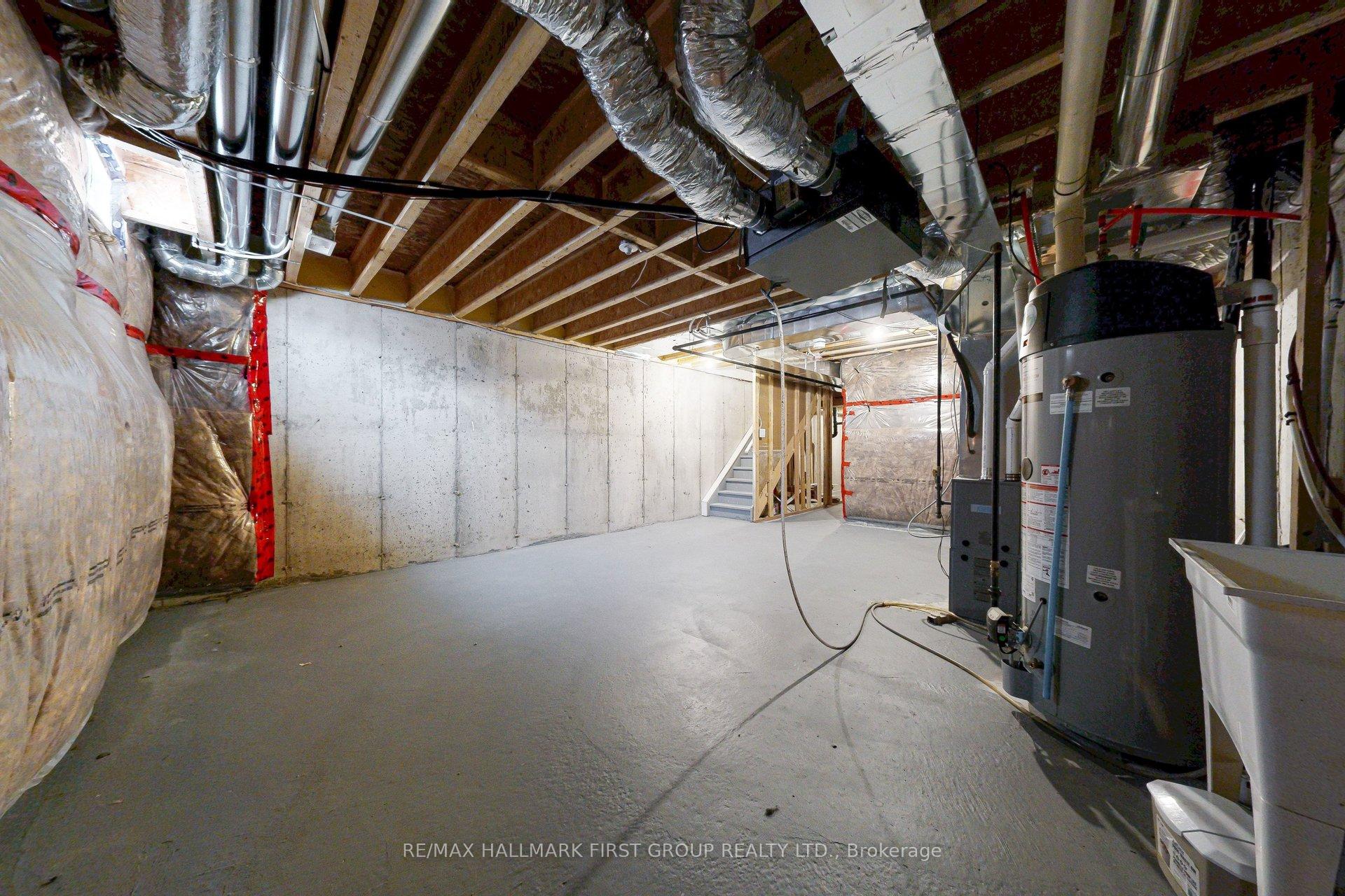Photo 13 of Unit 42, 106 Caspian Square, Clarington, Bowmanville — HOMEH