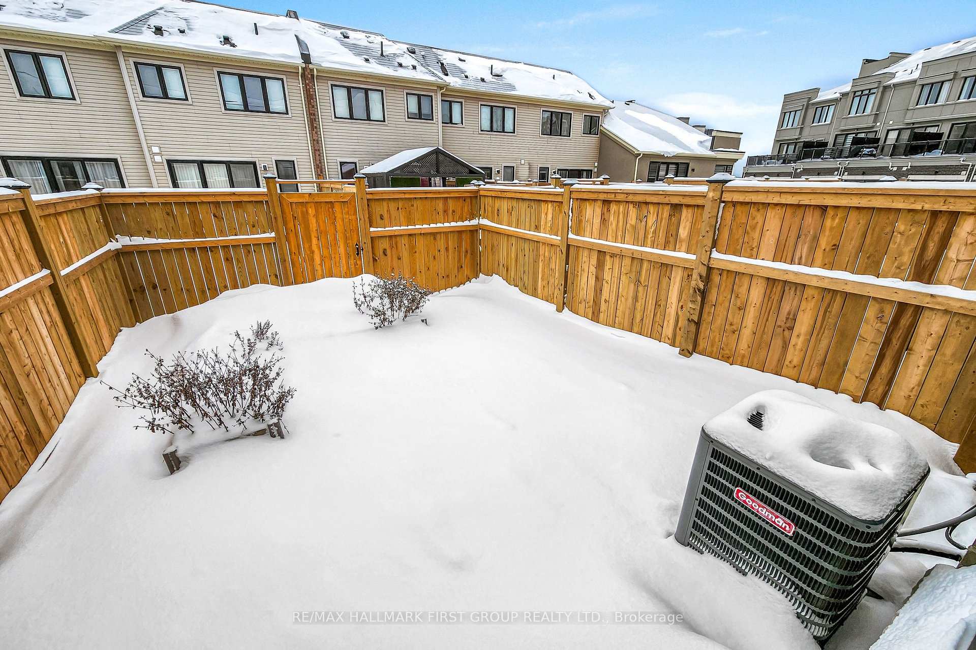 Photo 12 of Unit 42, 106 Caspian Square, Clarington, Bowmanville — HOMEH