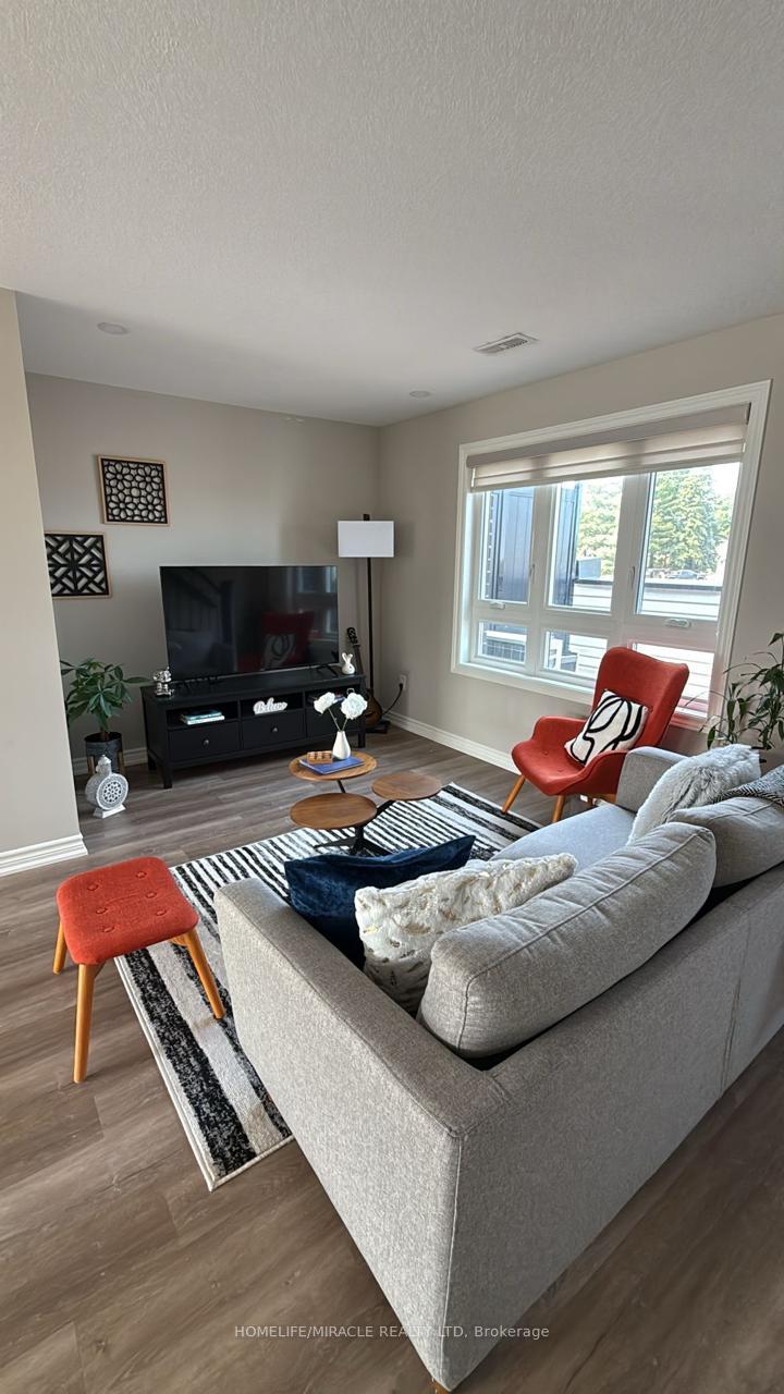 Photo 11 of Unit 45, 261 Chapel Hill Drive, Kitchener — HOMEH