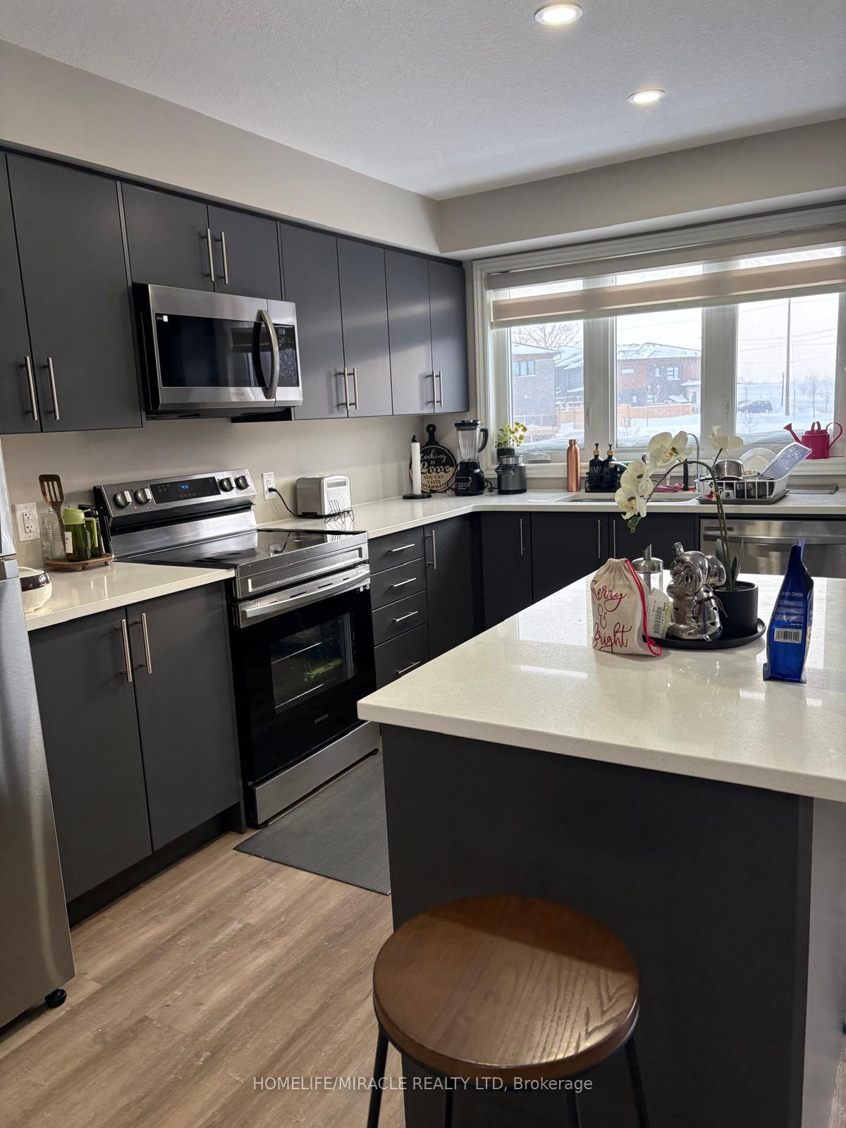Photo 14 of Unit 45, 261 Chapel Hill Drive, Kitchener — HOMEH