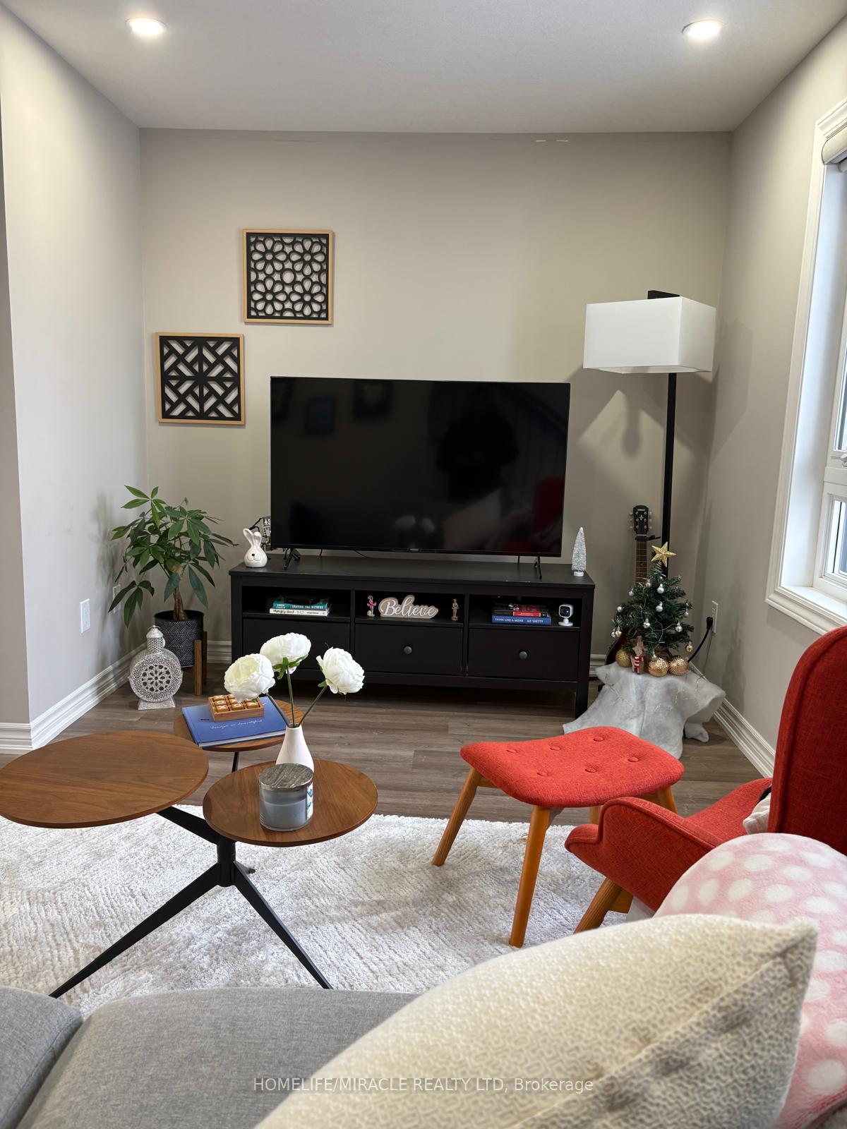 Photo 9 of Unit 45, 261 Chapel Hill Drive, Kitchener — HOMEH