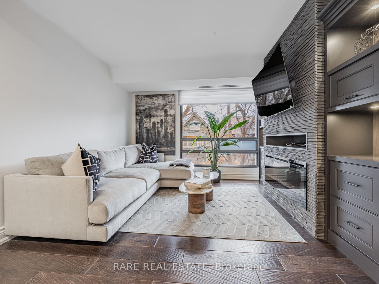 Photo 18 of Unit 302, 449 Walmer Road, Toronto, Forest Hill South — HOMEH