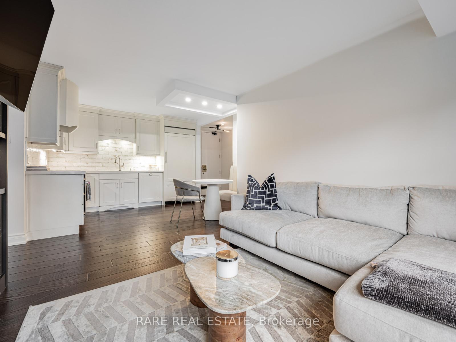 Photo 7 of Unit 302, 449 Walmer Road, Toronto, Forest Hill South — HOMEH