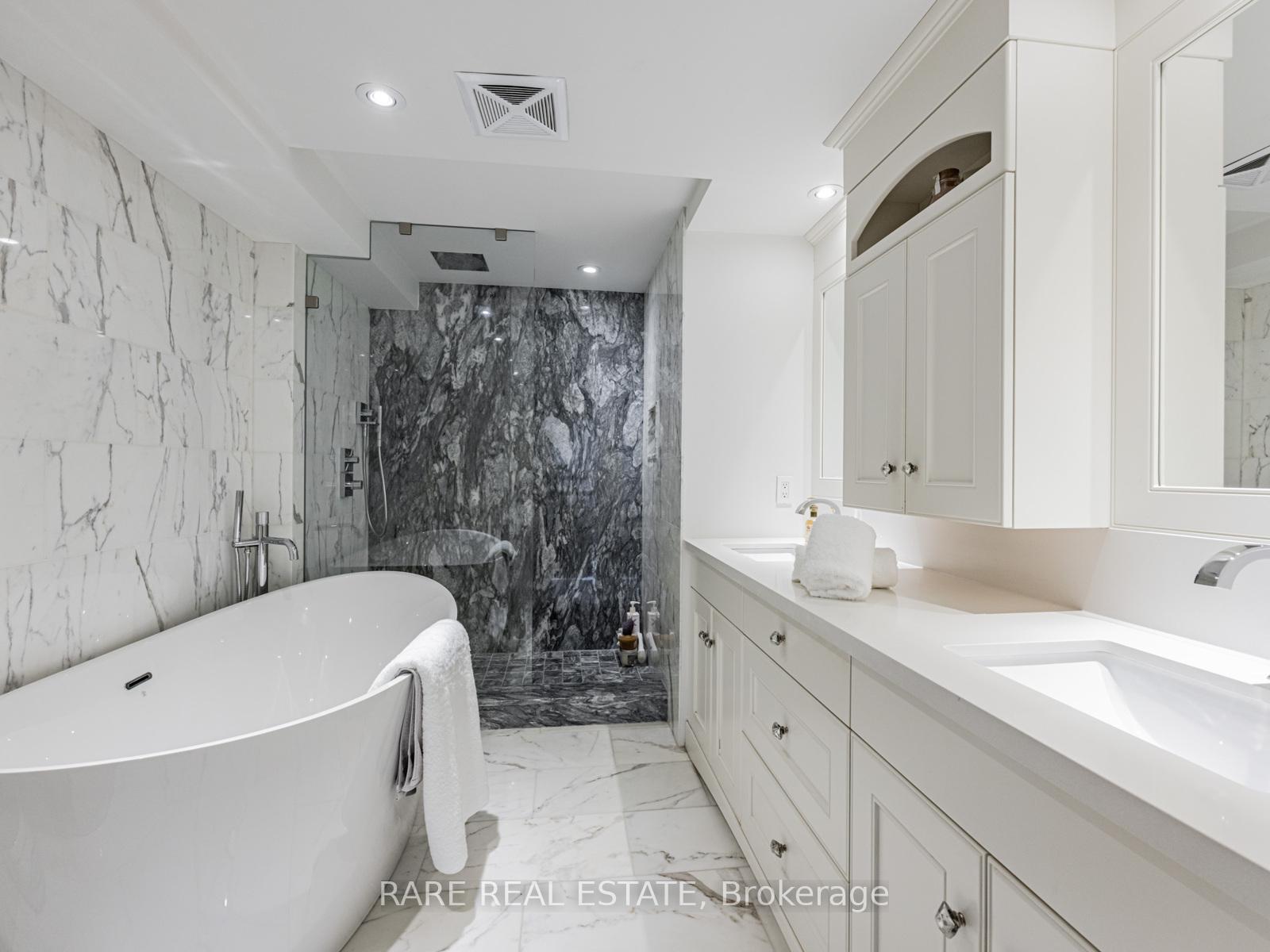 Photo 8 of Unit 302, 449 Walmer Road, Toronto, Forest Hill South — HOMEH