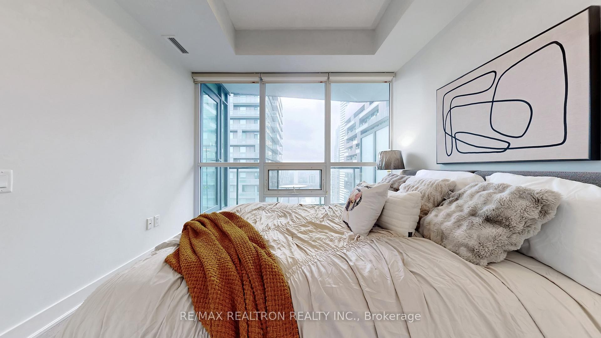 Photo 14 of Unit 3111, 30 Roehampton Avenue, Toronto, Mount Pleasant West — HOMEH
