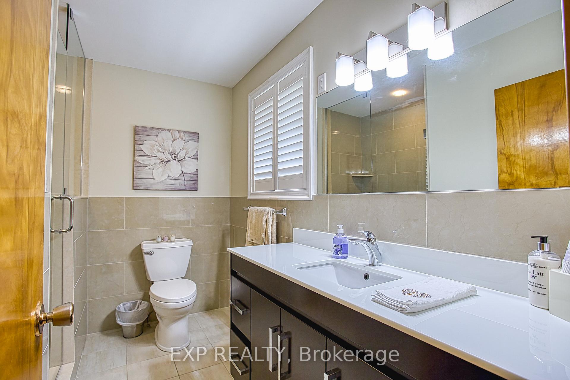 Photo 13 of 633 Rosseau Road, Hamilton, Rosedale — HOMEH