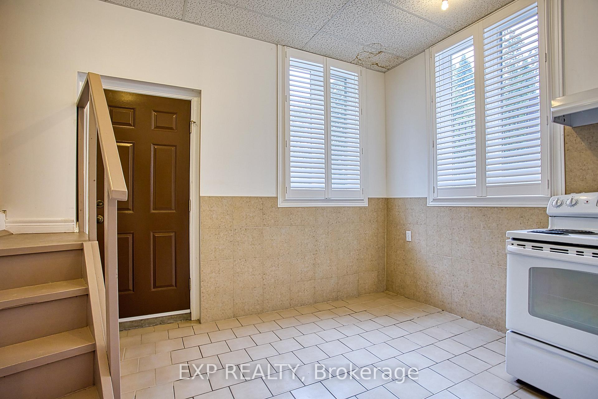 Photo 27 of 633 Rosseau Road, Hamilton, Rosedale — HOMEH