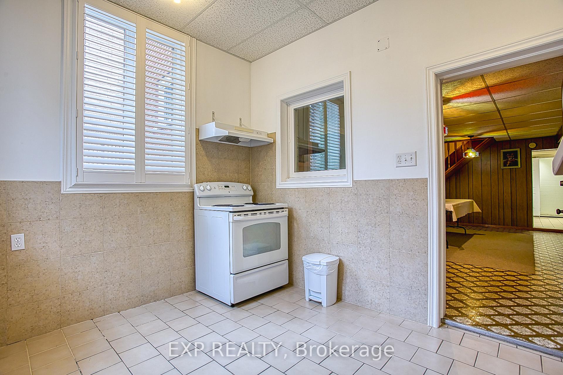 Photo 28 of 633 Rosseau Road, Hamilton, Rosedale — HOMEH