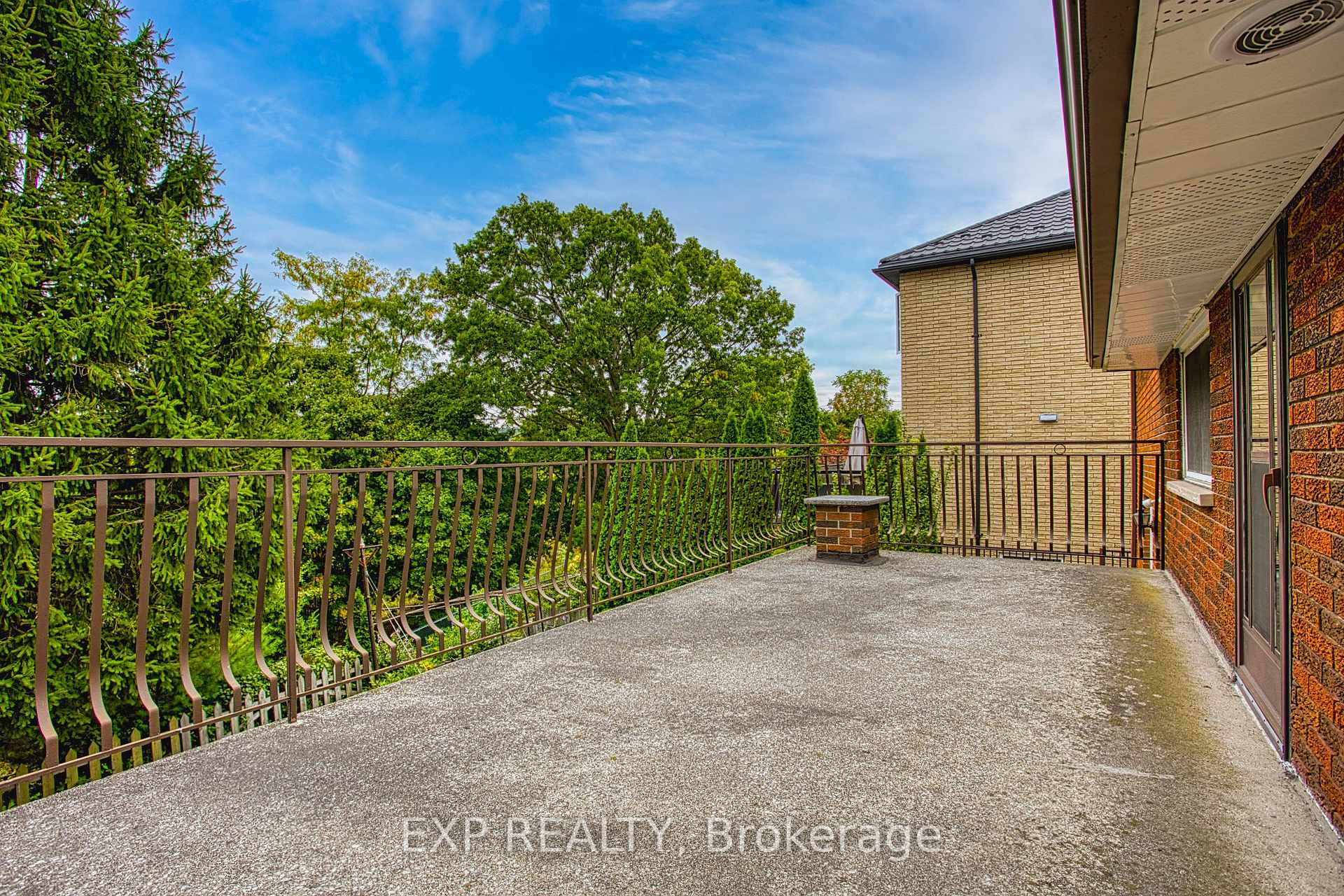 Photo 31 of 633 Rosseau Road, Hamilton, Rosedale — HOMEH