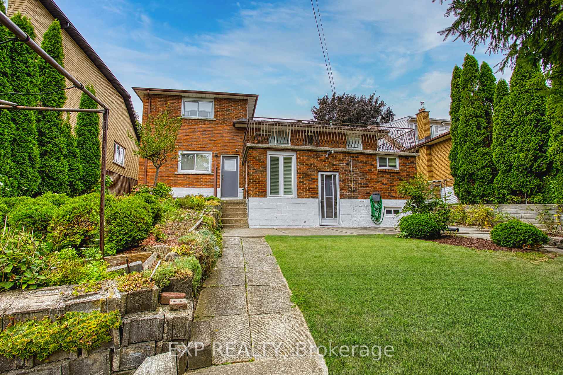 Photo 39 of 633 Rosseau Road, Hamilton, Rosedale — HOMEH