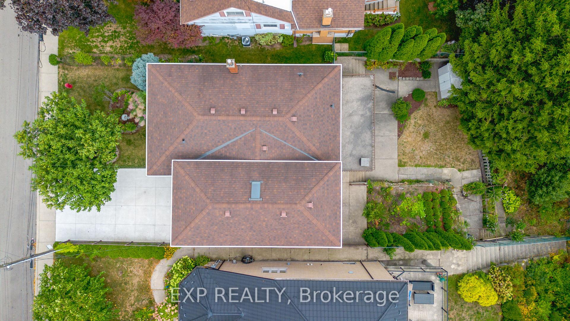 Photo 42 of 633 Rosseau Road, Hamilton, Rosedale — HOMEH