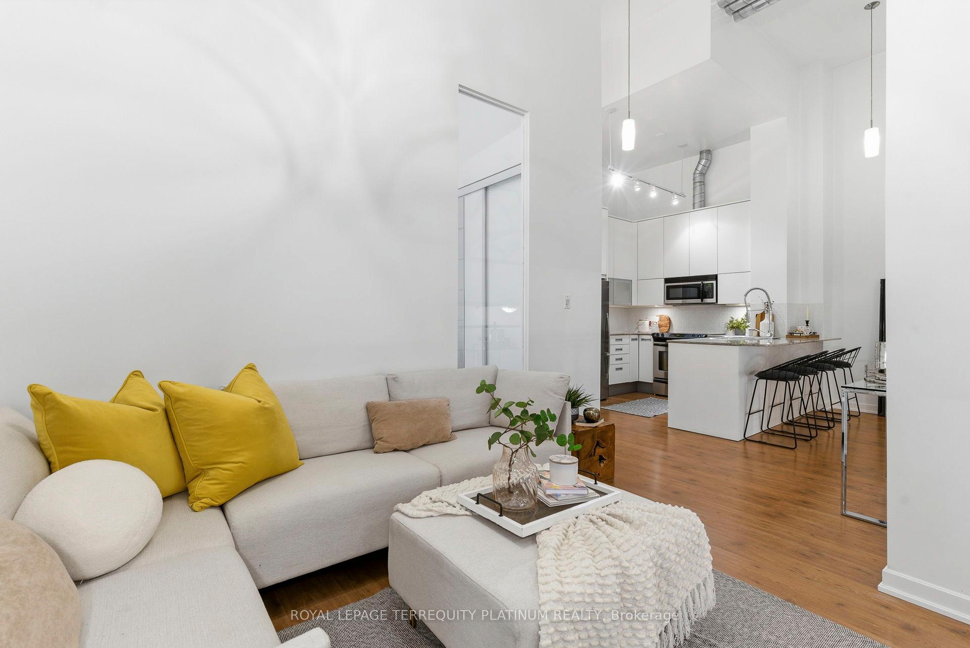 Photo 8 of Unit 101, 380 Macpherson Avenue, Toronto, Casa Loma — HOMEH