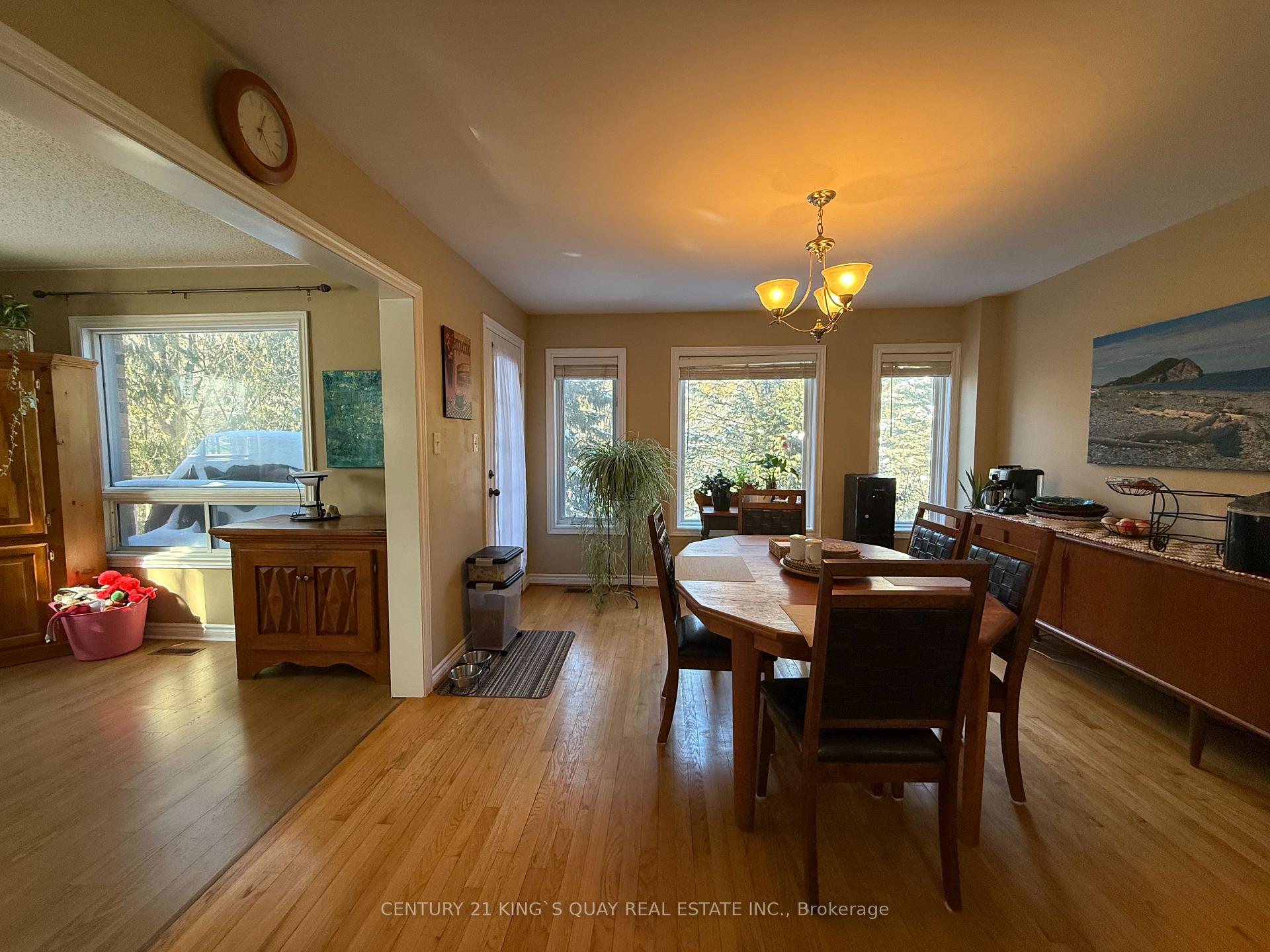 Photo 2 of 112 Deerglen Terrace, Aurora, Aurora Estates — HOMEH