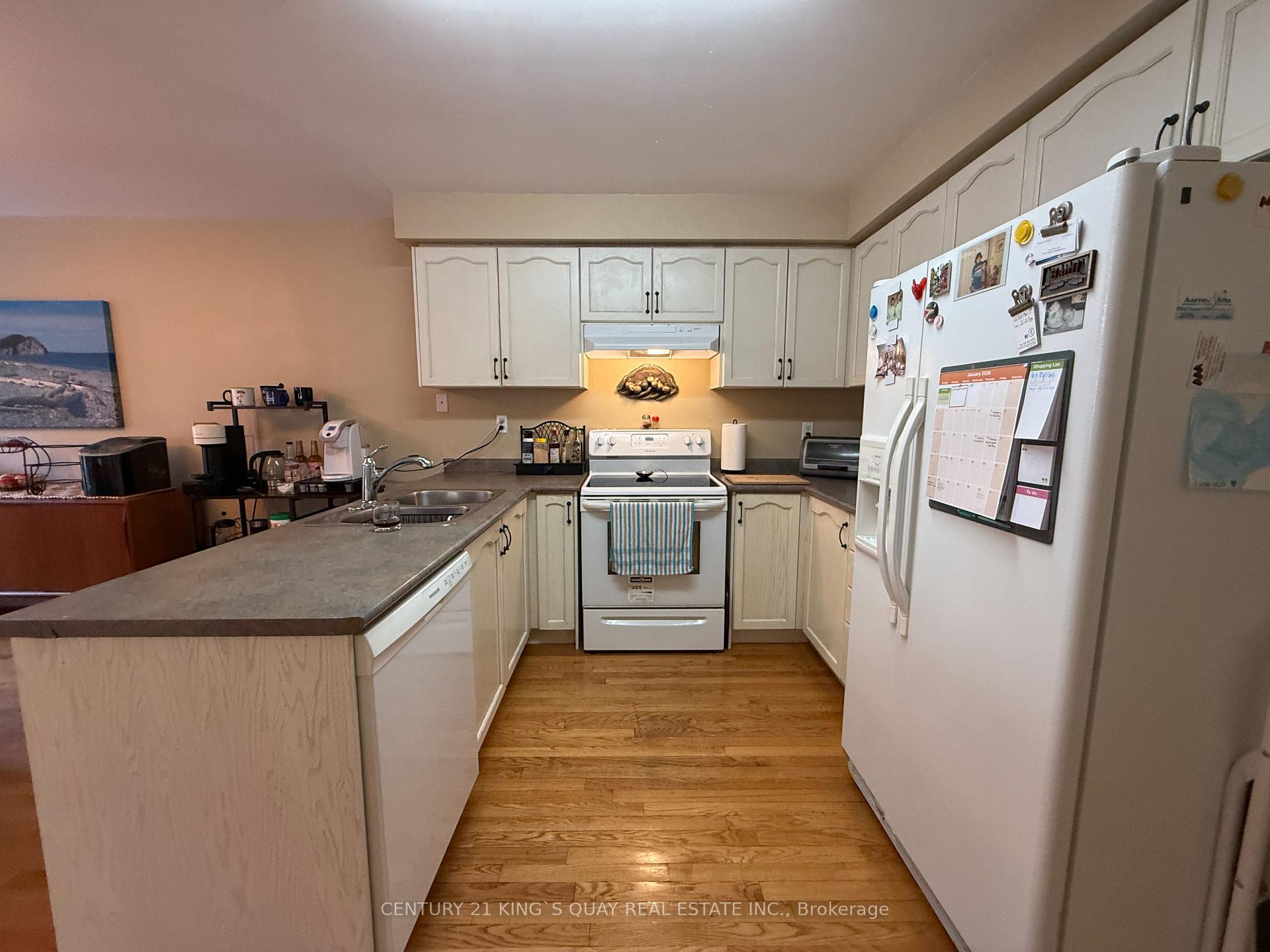 Photo 9 of 112 Deerglen Terrace, Aurora, Aurora Estates — HOMEH