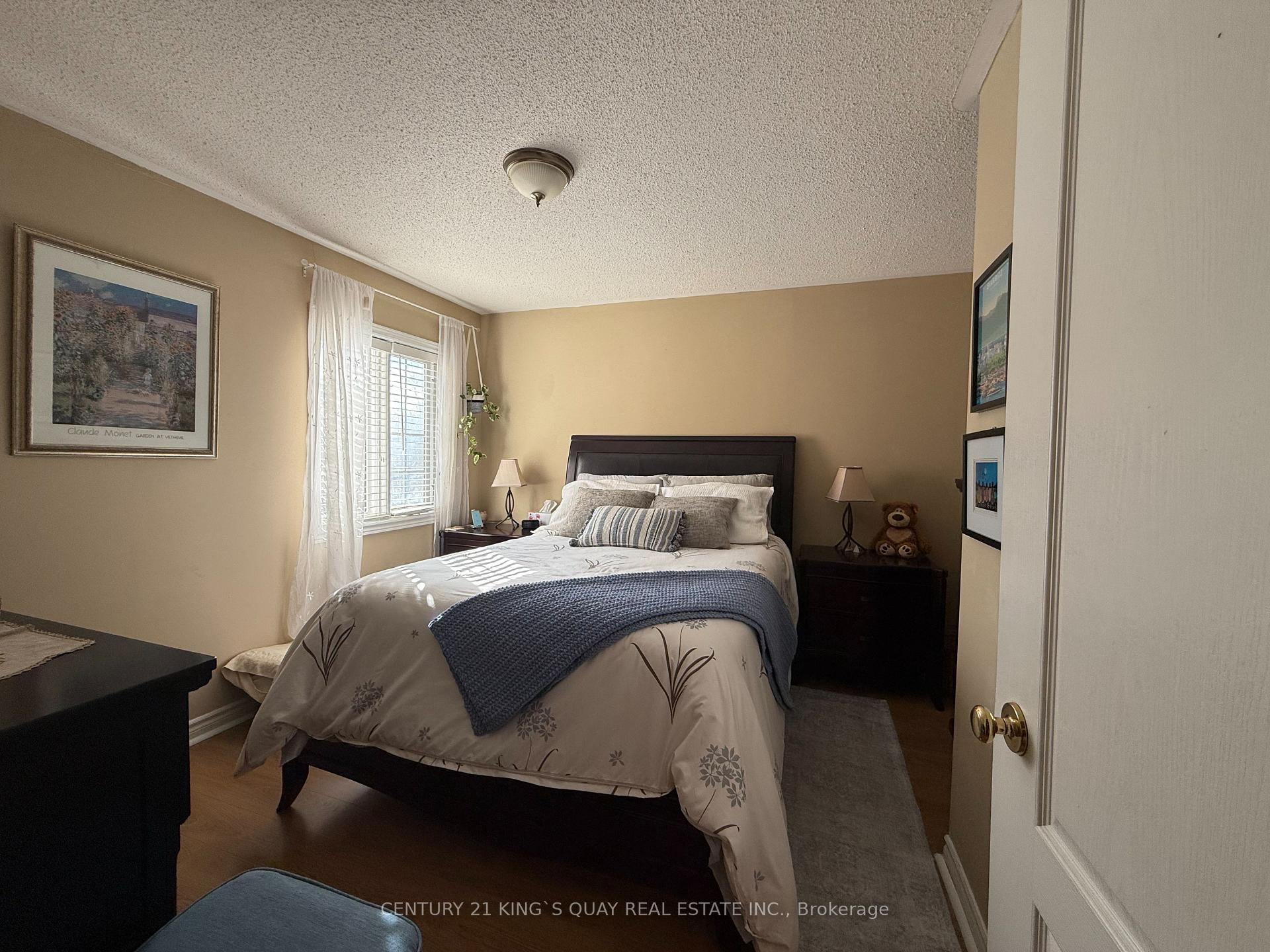 Photo 20 of 112 Deerglen Terrace, Aurora, Aurora Estates — HOMEH