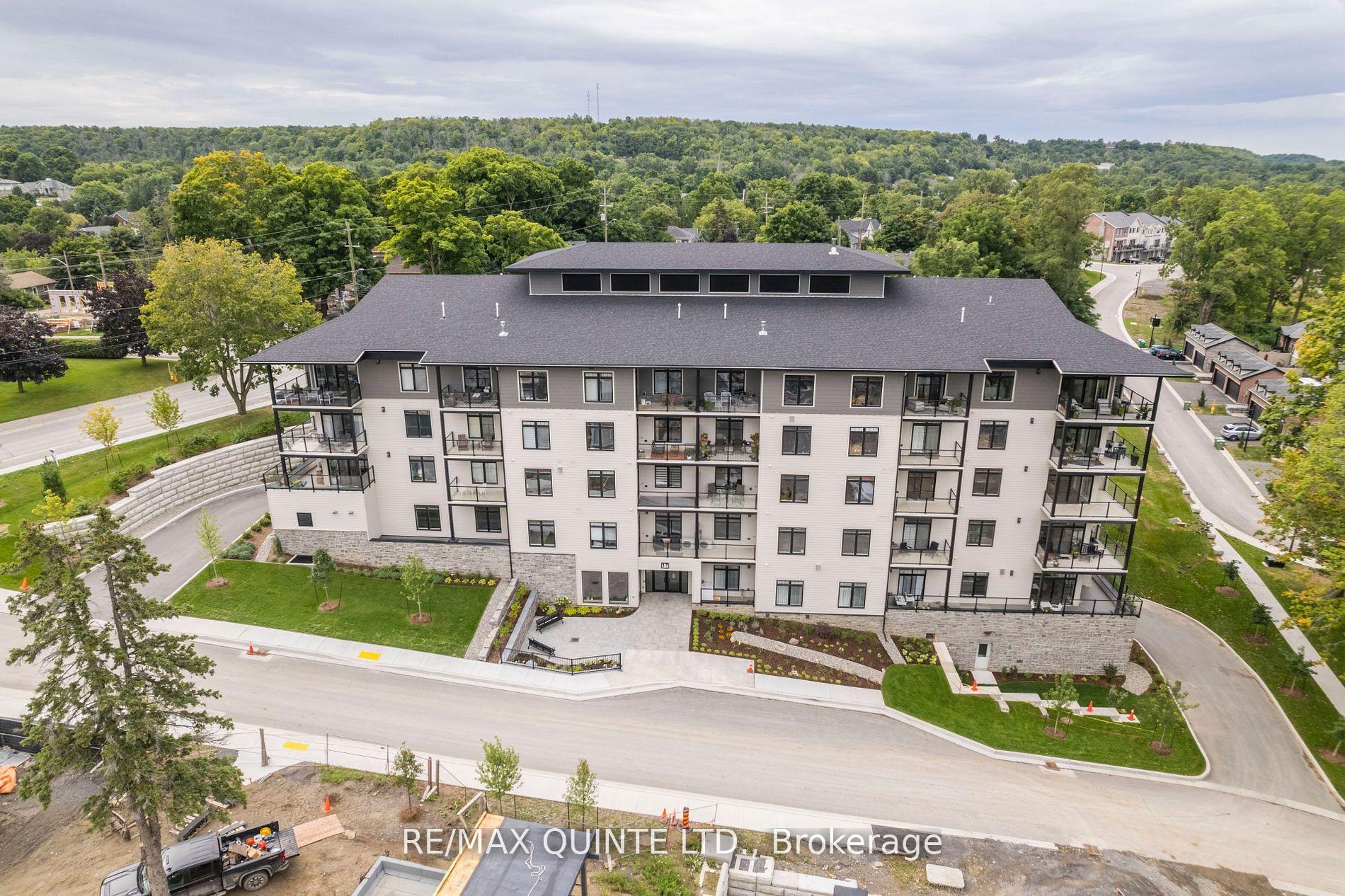 Front of Unit 407, 17 Cleave Avenue