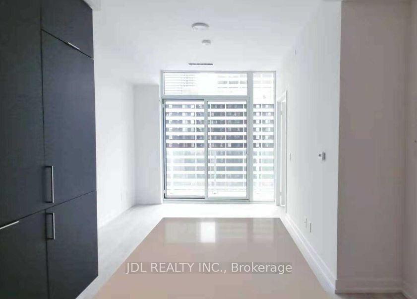 Photo 4 of Unit 1016, 33 Helendale Avenue, Toronto, Yonge-Eglinton — HOMEH
